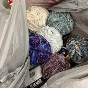 Meet your Posher, Mirella